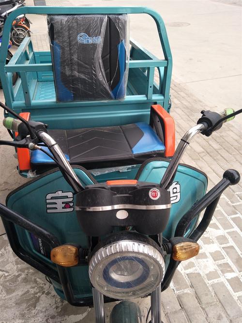 宝鸽电动三轮车